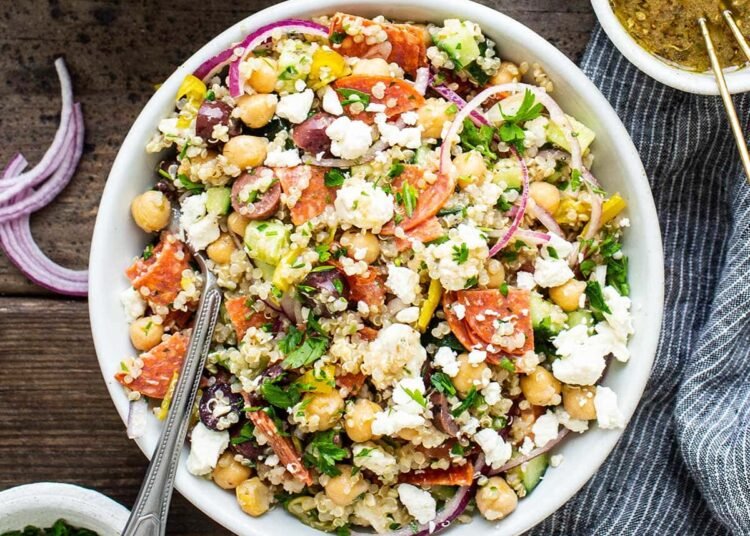 Italian Quinoa Salad – Iowa Woman Eats