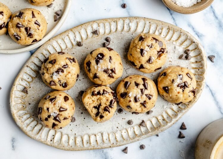 Peanut Butter Protein Cookie Dough Bites
