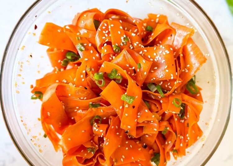 Uncooked Carrot Salad – WellPlated.com
