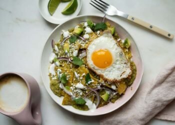 Chilaquiles Verdes – A Cozy Kitchen
