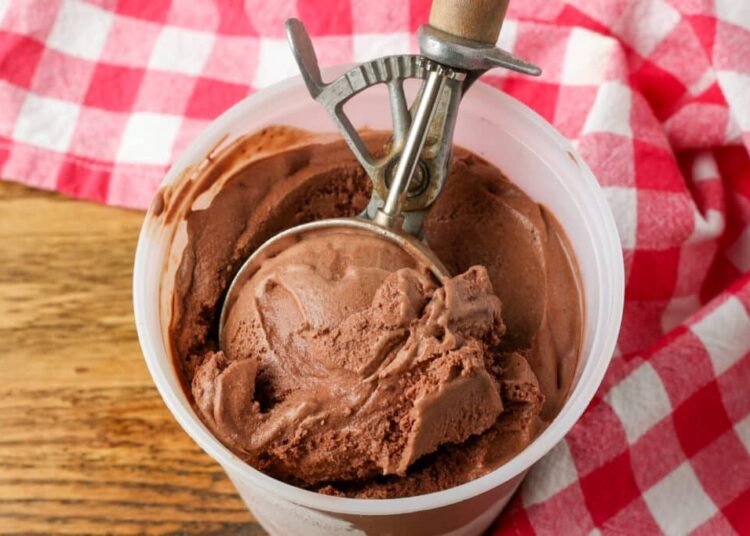 Chocolate Malt Ice Cream – Barefeet within the Kitchen