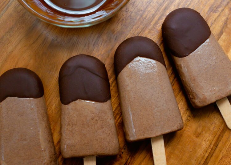 Chocolate Pudding Pops – Chocolate Coated Katie