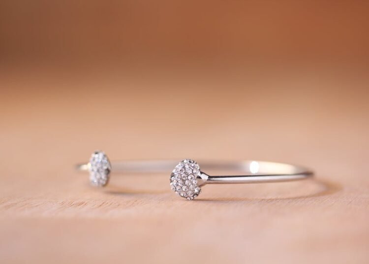 The Jewellery Pattern That’s Quietly Taking Over Style