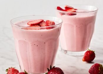 Strawberry Banana Smoothie Recipe – Love and Lemons