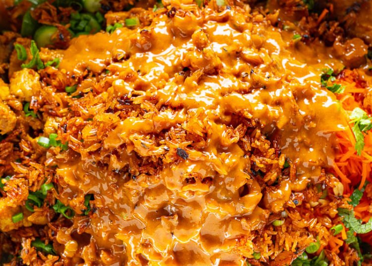 Crunchy Hen Satay Salad with Crispy Chili Rice and Peanut Dressing