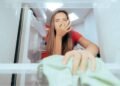 I Tried Each Trick to Remove Fridge Odors—However One Made It Worse. Right here’s What Lastly Labored.