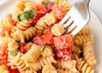 Recent Tomato Pasta | Straightforward Summer season Aspect Dish