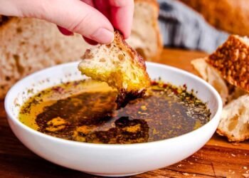 Italian Olive Oil Bread Dip