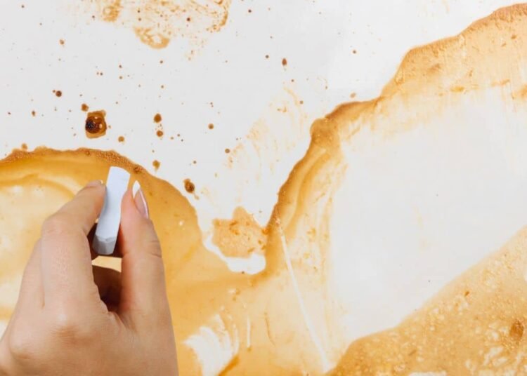 9 Causes Why You Ought to Use Chalk to Fight Greasy Stains