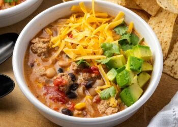 Creamy Taco Soup | Cookies & Cups