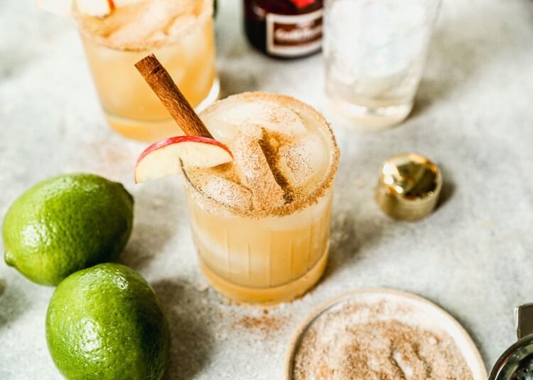 Apple Cider Margarita – WellPlated.com