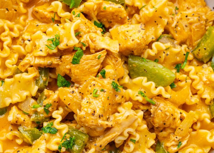 Hen Cheesesteak Pasta – Closet Cooking