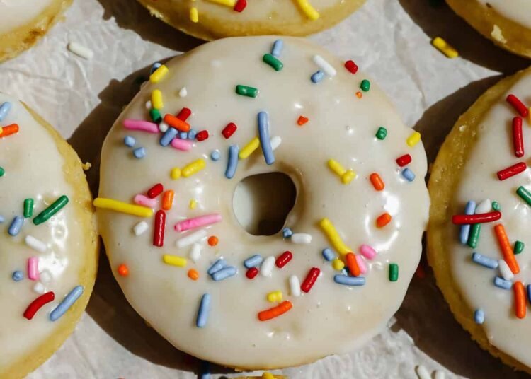 Straightforward Do-it-yourself Cottage Cheese Donuts