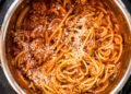 Instantaneous Pot Spaghetti and Meat Sauce (One-Pot Meal) l Skinnytaste