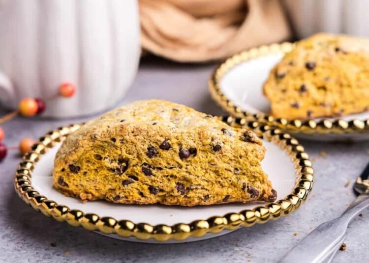 Pumpkin Chocolate Chip Scones