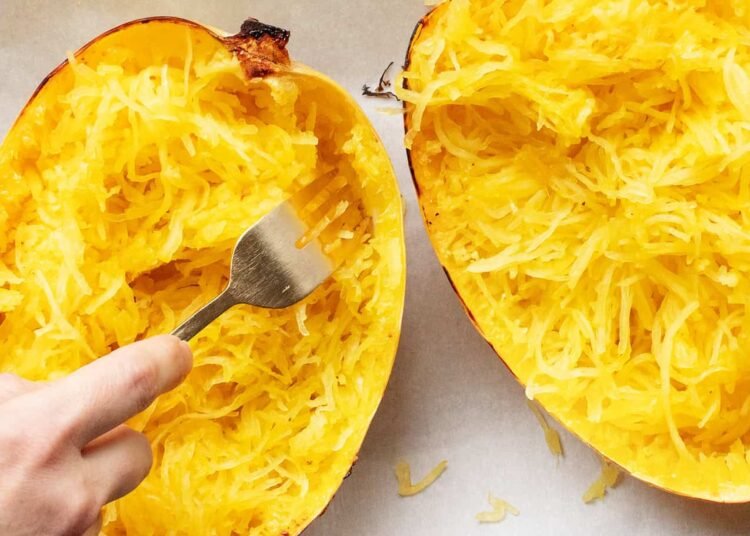 How one can Cook dinner Spaghetti Squash