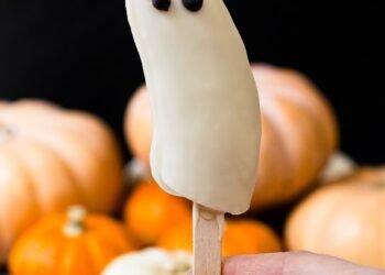 Frozen Chocolate Banana Ghost Pops