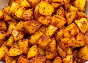 Pan Fried Paprika Potatoes – Closet Cooking