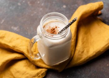 Cinnamon Roll Protein Shake Recipe