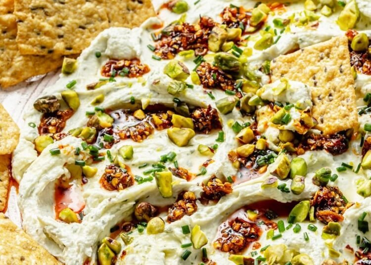 Garlic Herb Cheese Dip with Honey & Chili Crisp (prepared in 10 minutes!)