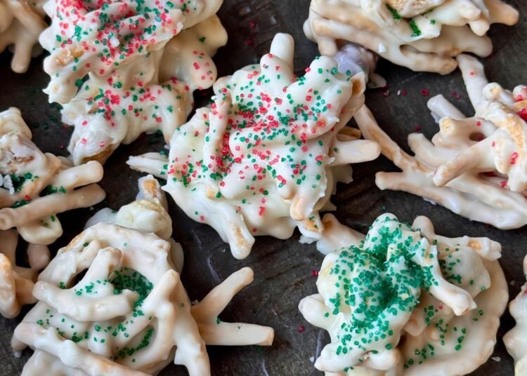 CHRISTMAS HAYSTACKS – The Southern Woman Cooks