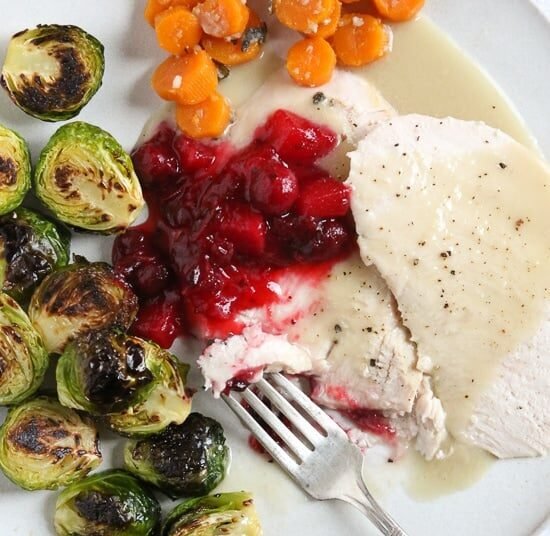 25 Thanksgiving Facet Dishes Higher Than the Turkey!