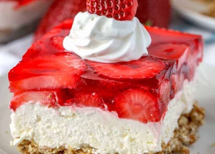 Strawberry Pretzel Salad