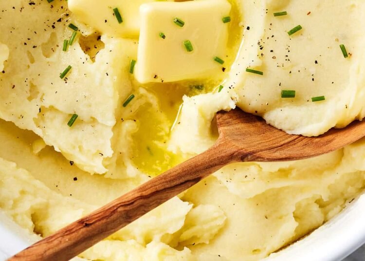 A Crowd-Pleasing Facet Dish for Your Thanksgiving Desk