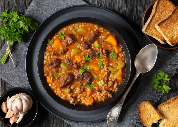 Crock Pot Beef & Barley Soup