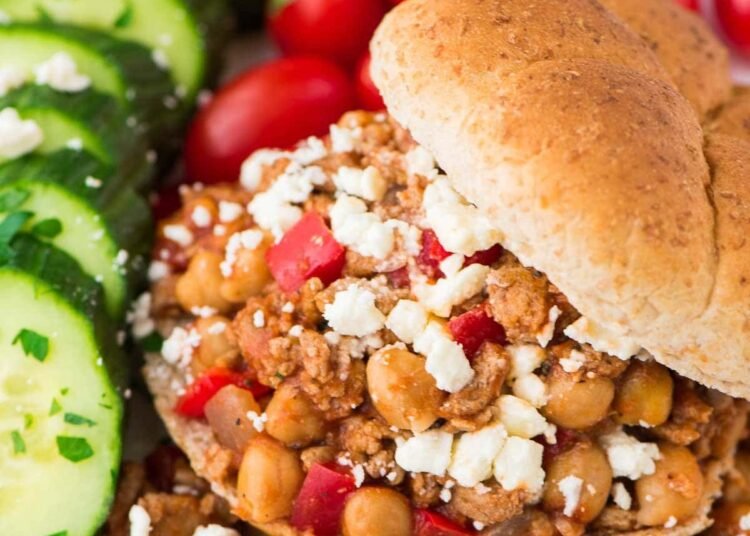 Greek Crock Pot Sloppy Joes {Simple and Wholesome!} – WellPlated.com