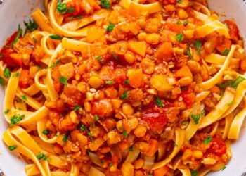 30 Minute Lentil Bolognese – Closet Cooking
