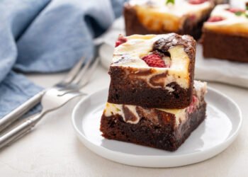 Raspberry Cheesecake Brownies – SHK