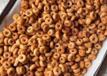 HOT BUTTERED CHEERIOS – The Southern Girl Cooks