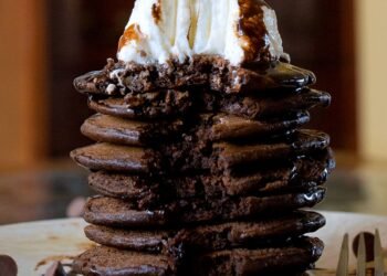 Chocolate Protein Pancakes – (Over 35g of Protein Per Serving!)