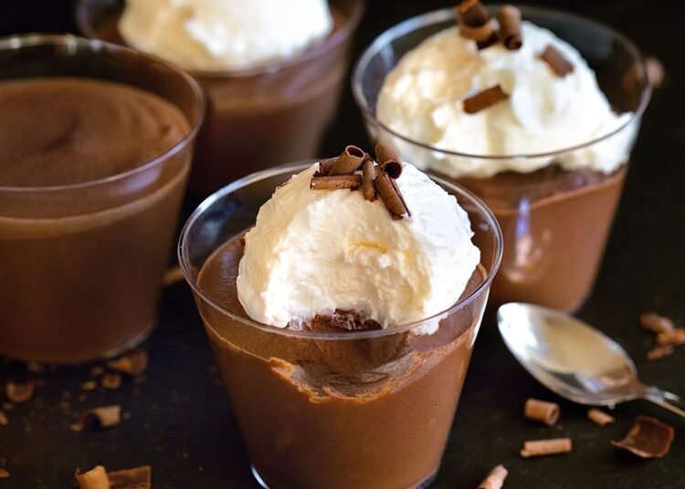 Wholesome Chocolate Mousse – Simply 2 Components (No Yogurt!)