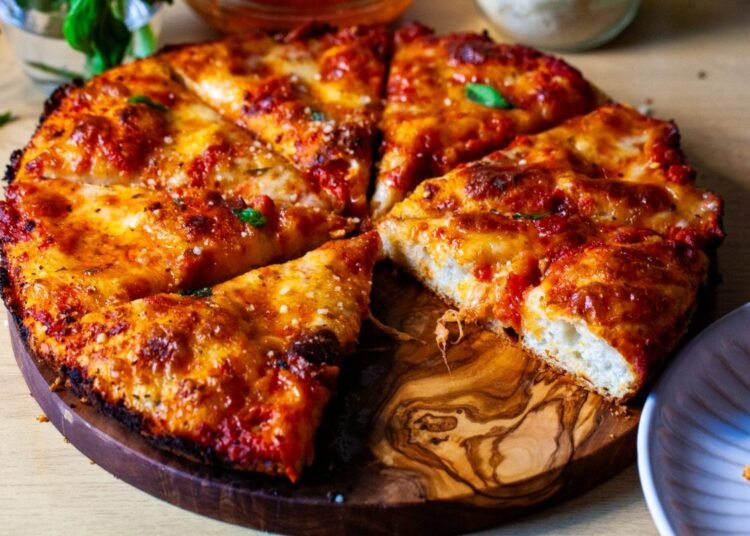 easy crispy pan pizza – smitten kitchen