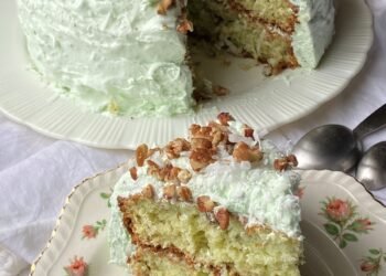 WATERGATE CAKE – VINTAGE RECIPE