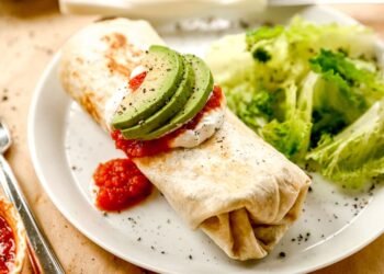 Beef Burrito Recipe With Beans – WellPlated.com