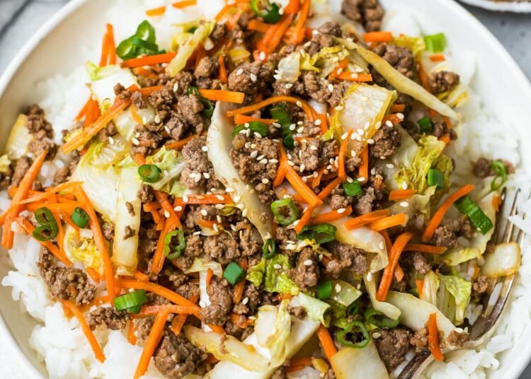 Beef and Cabbage Stir Fry (Simple Weeknight Dinner)