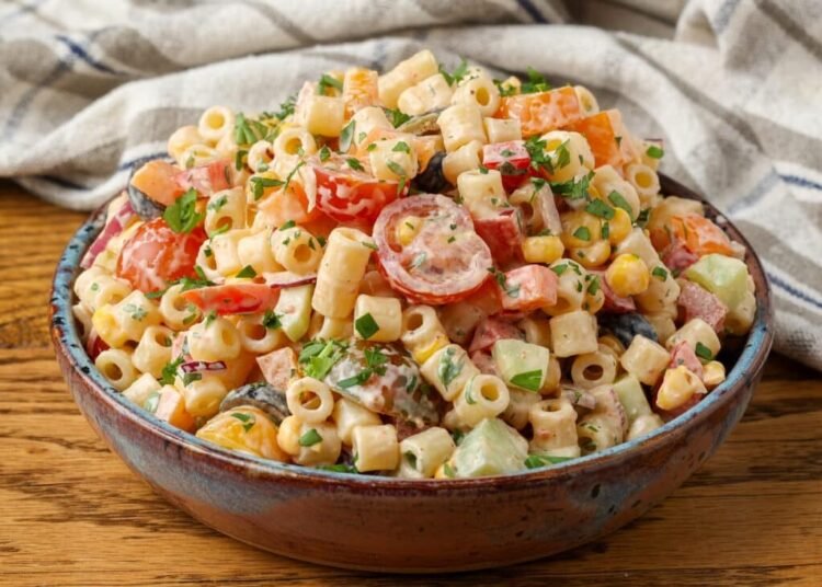 Southwest Pasta Salad – Barefeet within the Kitchen