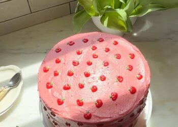 Strawberry Layer Cake Recipe with Cream Cheese Frosting