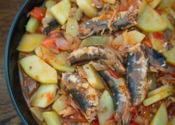 Ginisang Sayote at Sardinas – Panlasang Pinoy