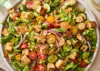 Easy Aspect Salad – Rattling Scrumptious