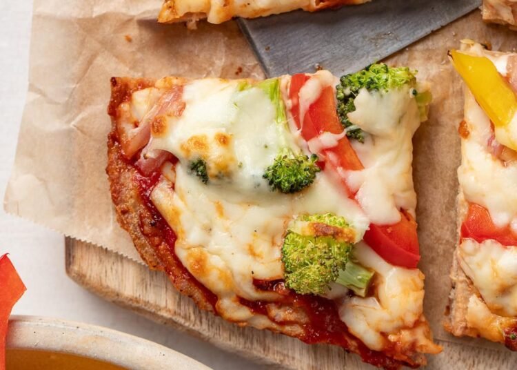 Hen Crust Pizza (Excessive-Protein) – Skinnytaste