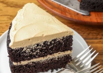 Fluffy Peanut Butter Frosting